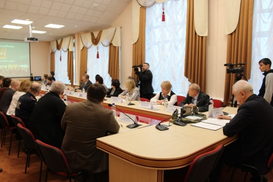 Тематический круглый стол в честь Международного дня инвалидов Тематический круглый стол в честь Международного дня инвалидов